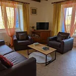 Maison Independante Avec Vue Campagne, Animaux Acceptes, Ideale Pour Nature Et Peche - Fr-1-653-22 * Cellefrouin
