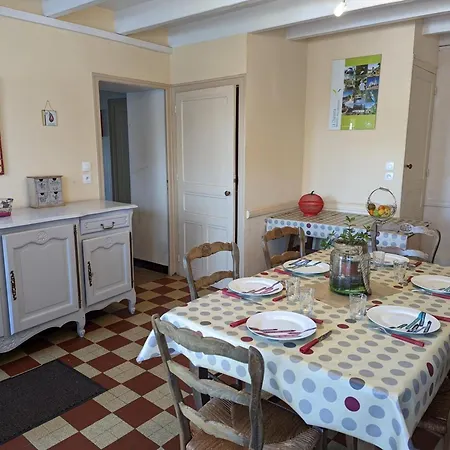 Maison Independante Avec Vue Campagne, Animaux Acceptes, Ideale Pour Nature Et Peche - Fr-1-653-22 *