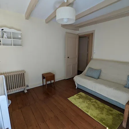 Maison Independante Avec Vue Campagne, Animaux Acceptes, Ideale Pour Nature Et Peche - Fr-1-653-22 Cellefrouin