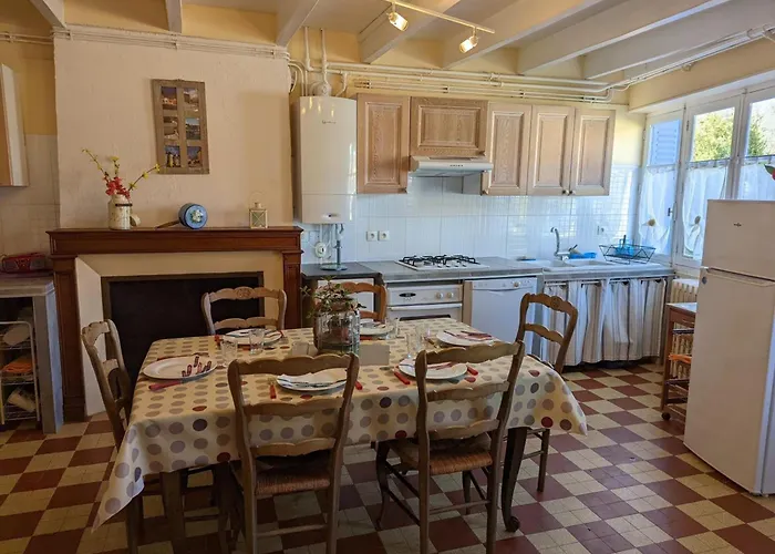 Maison Independante Avec Vue Campagne, Animaux Acceptes, Ideale Pour Nature Et Peche - Fr-1-653-22 *