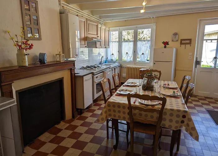 Maison Independante Avec Vue Campagne, Animaux Acceptes, Ideale Pour Nature Et Peche - Fr-1-653-22 Tatil Evi Cellefrouin