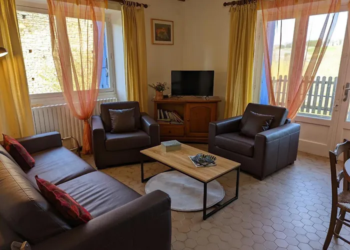 Maison Independante Avec Vue Campagne, Animaux Acceptes, Ideale Pour Nature Et Peche - Fr-1-653-22 * Cellefrouin